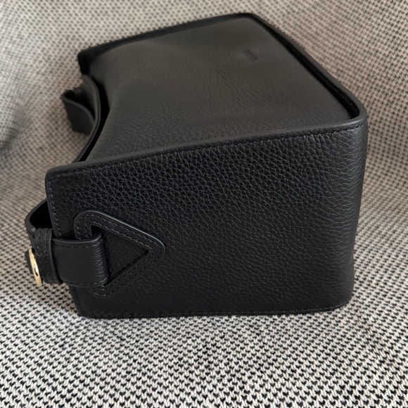 The Horse | Clementine in Black with gold hardware - Picture 9 of 12